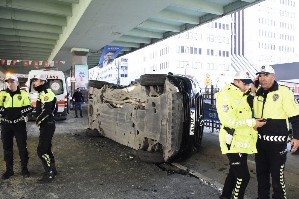 İstanbul'un Göbeğinde Korkutan Kaza