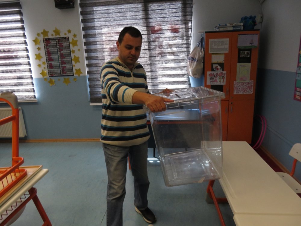 İstanbul'da Okullarda Seçim Hazırlıkları Tamam!
