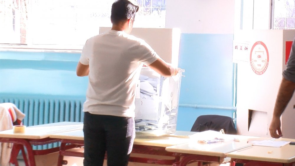 İstanbul'da Oy Sayımı Sürüyor