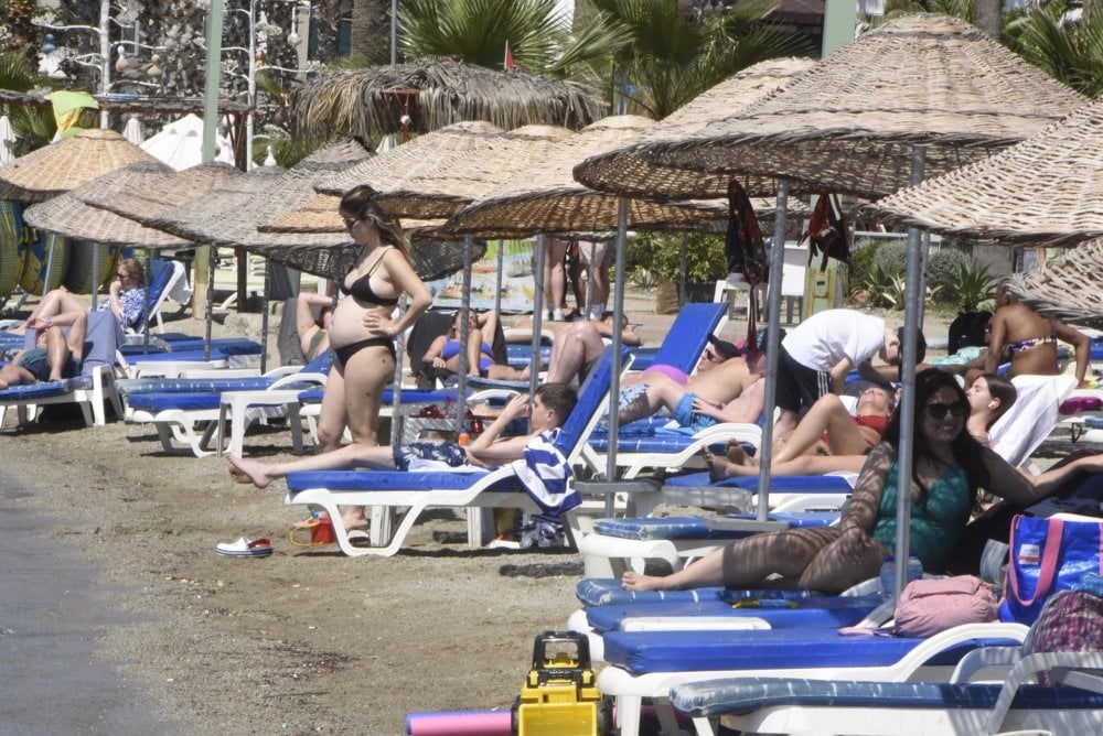 Bodrum Plajlarında Bayram Yoğunluğu