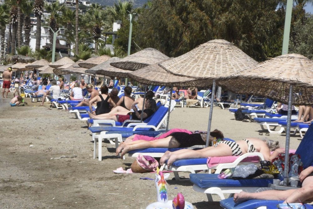 Bodrum Plajlarında Bayram Yoğunluğu