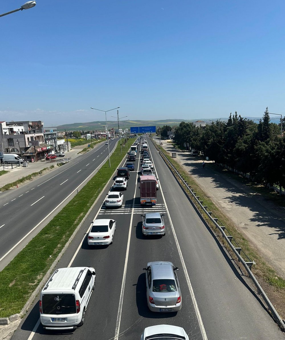 Tekirdağ'dan İstanbul yönüne trafik yoğun: Daha da artacak