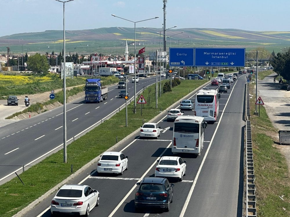 Tekirdağ'dan İstanbul yönüne trafik yoğun: Daha da artacak