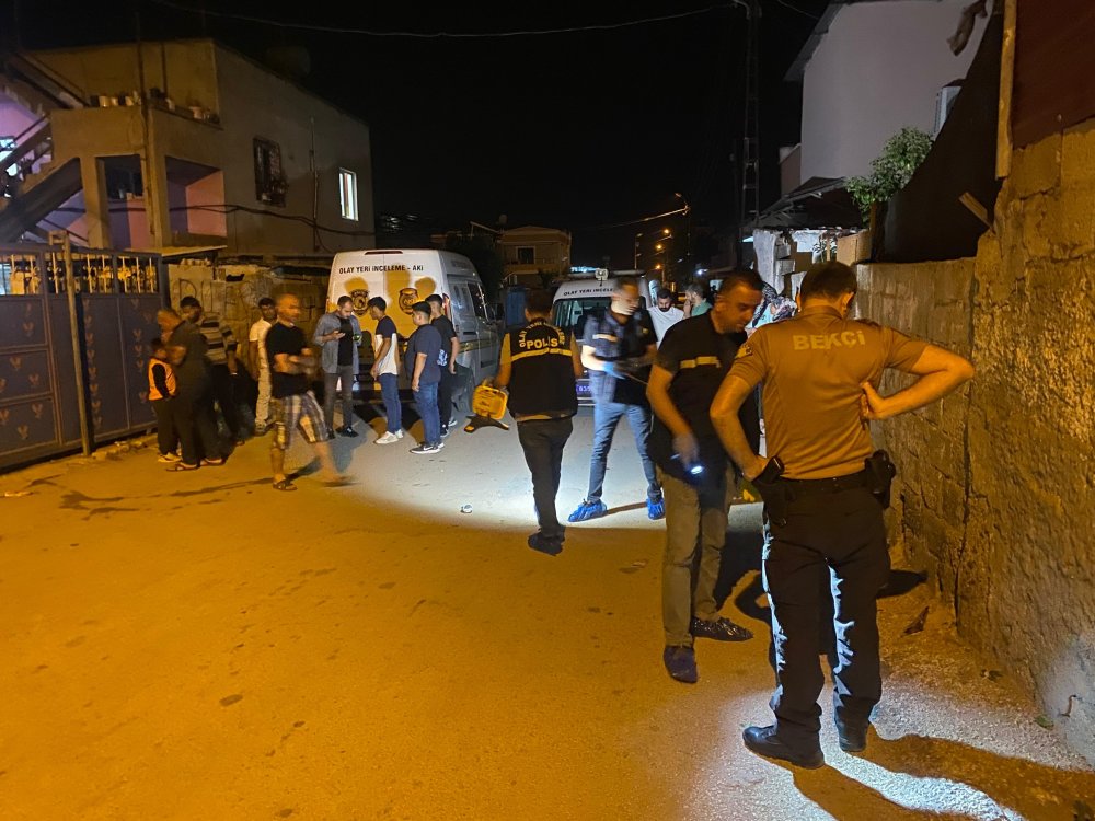 Adana'da Garip Kavga! Patates Başaklarını Paylaşamadılar, Silahlar Konuştu