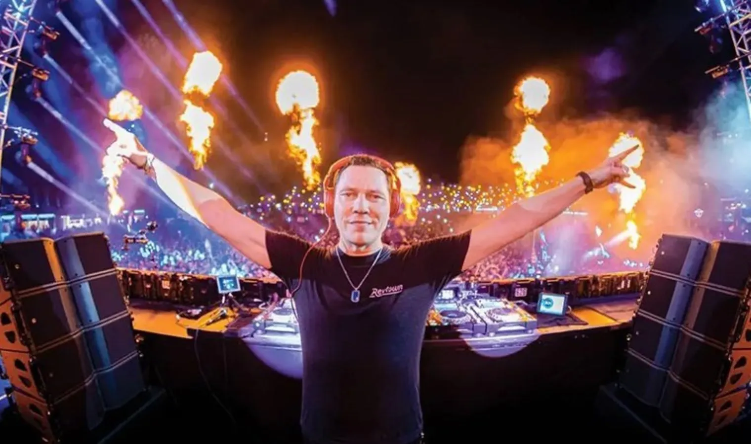 Dünyaca Ünlü DJ Tiesto İstanbul'a Geliyor