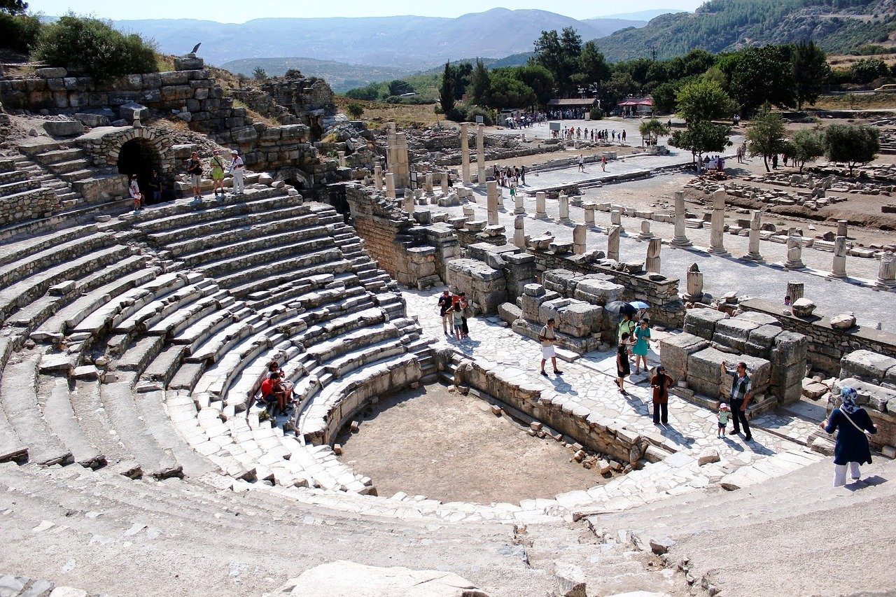 ancient-theatre-2643432-1280.jpg