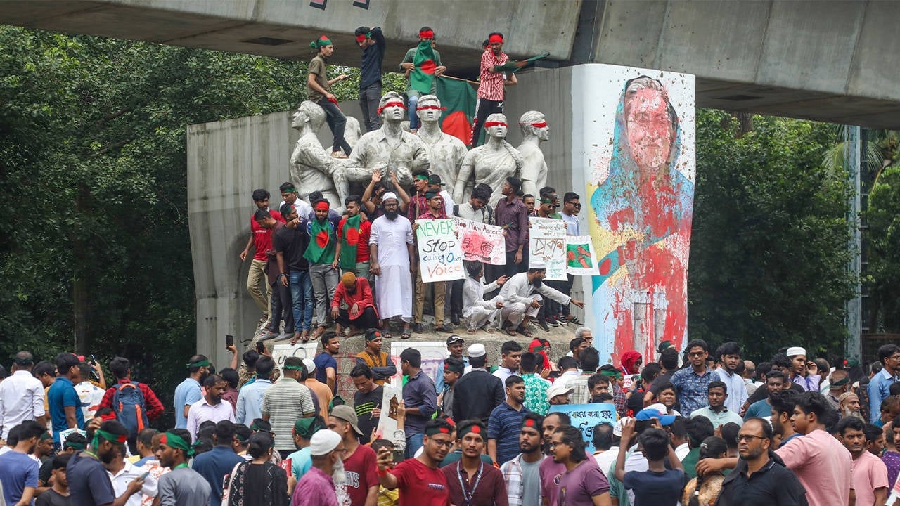 banglades-teki-hukumet-karsiti-protestolarda-olu-sayisi-99-a-yukseldi.jpg