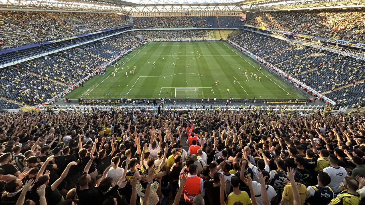 fenerbahce-taraftar.jpg