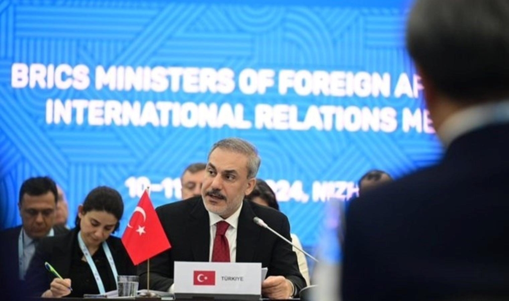 hakan-fidan-brics-oturumunda-turkiyeyi-temsil-etti-cvj7s1cl-1024x606.jpg