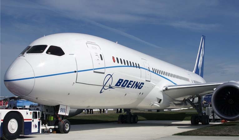 14-3-2017-08-43-47boeing-b.jpg