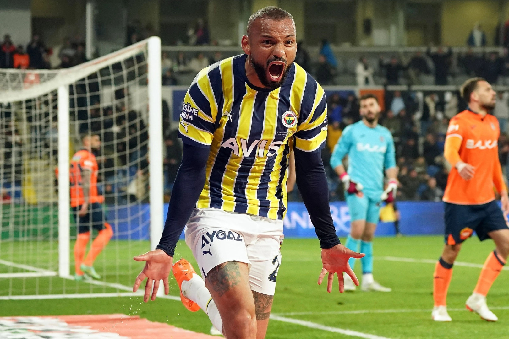 fenerbahce-joao-pedro-nun-sozlesmesini-feshetti-1724166934-494-large.webp