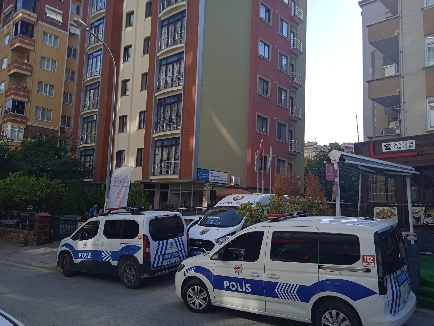 istanbul-kadikoyde-ozel-bir-kiz-ogrenc-396902-110146-1.jpg