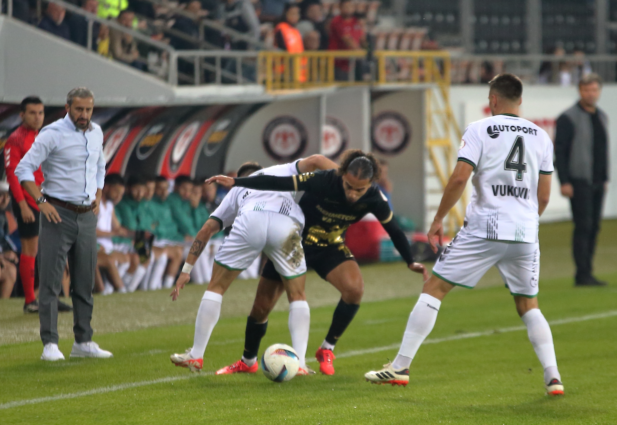 aa-20240922-35708715-35708713-ahlatci-corum-fk-kocaelispor.jpg