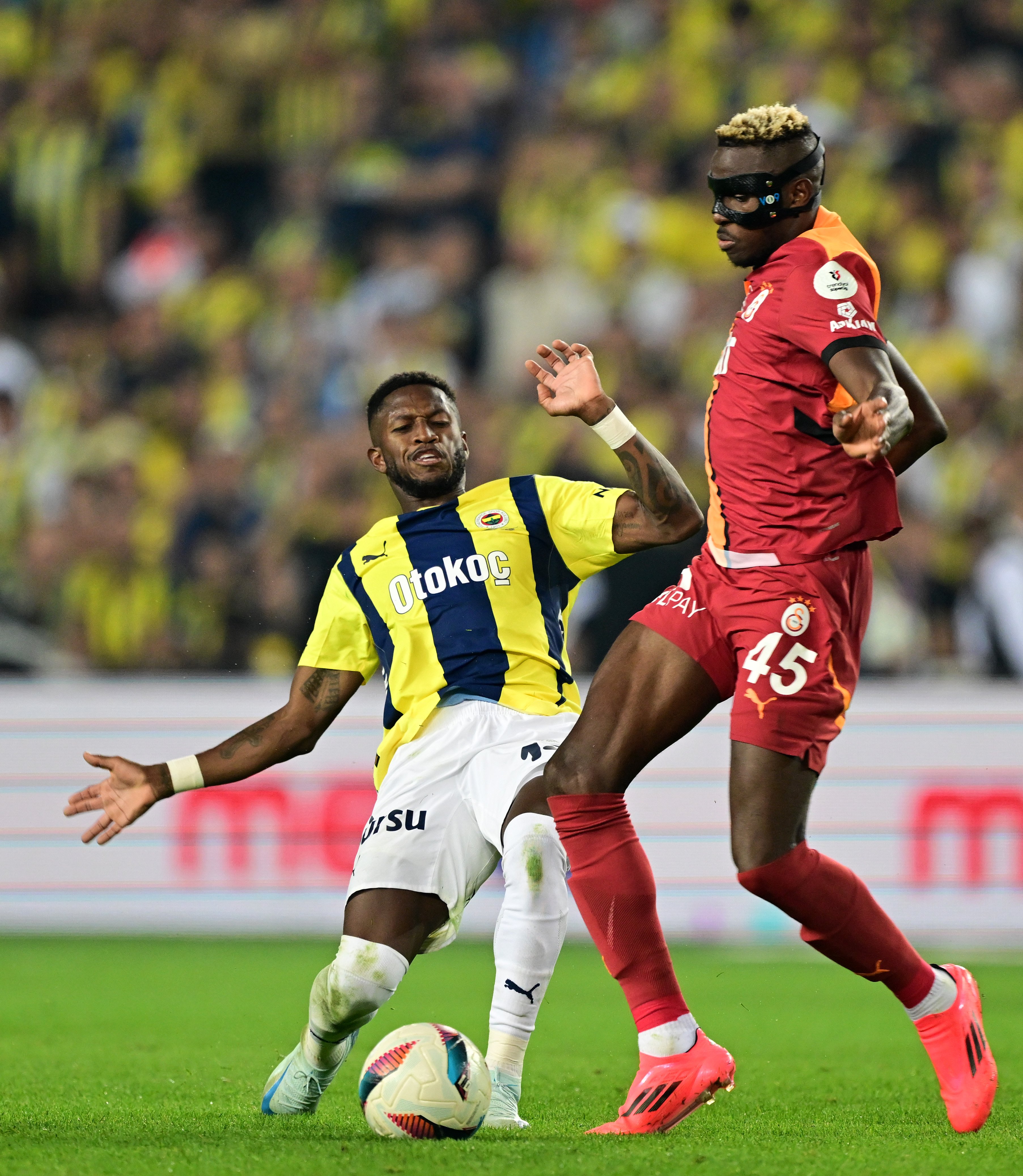 aa-20240921-35701697-35701690-fenerbahce-galatasaray.jpg