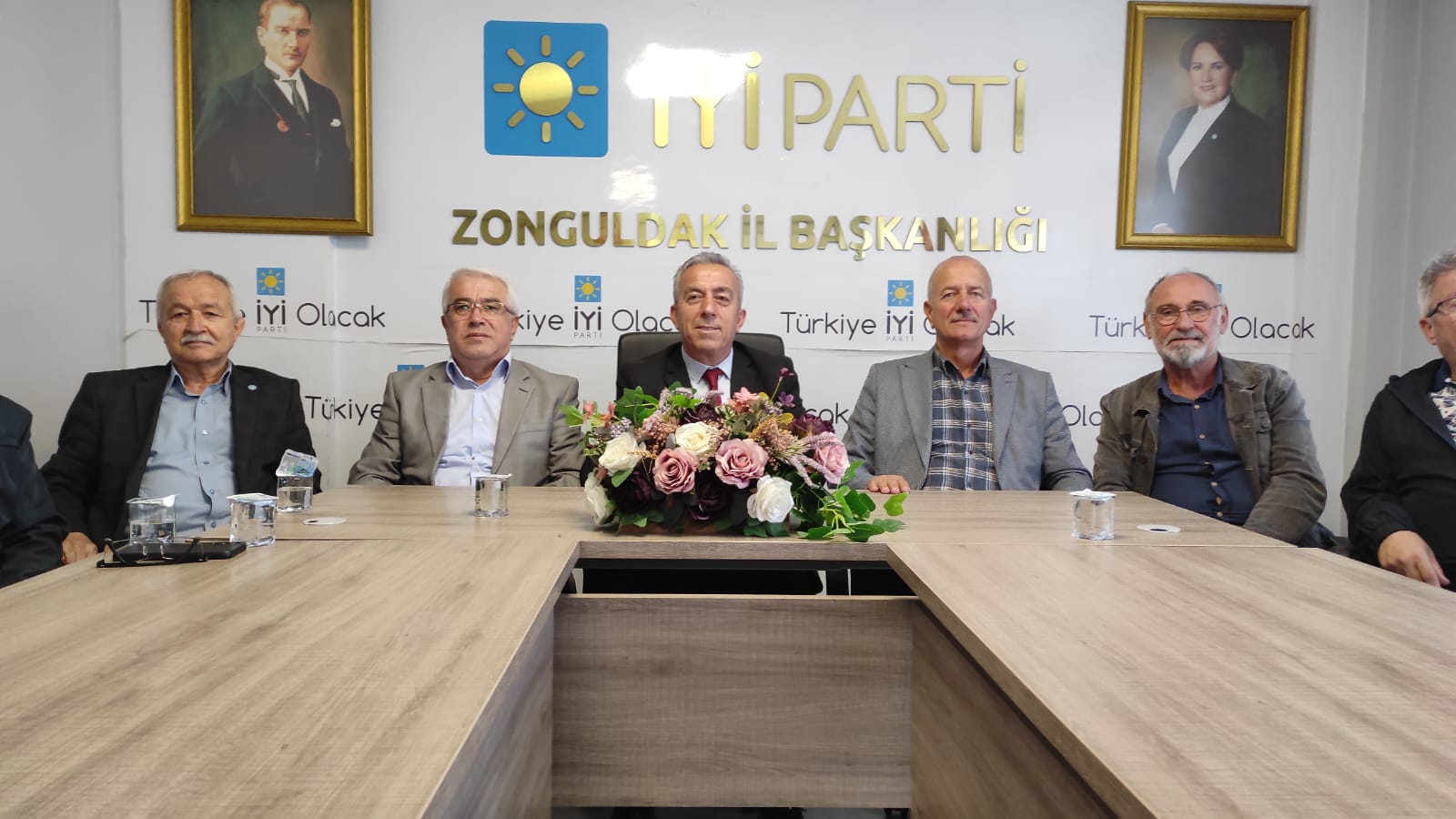 iyi-parti-zonguldak-il-baskani-ve-yoneti-403834-112131.jpg