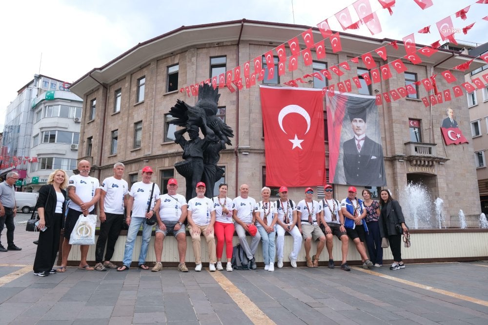 Rusya’dan yatlarla gelip Giresun’u gezdiler