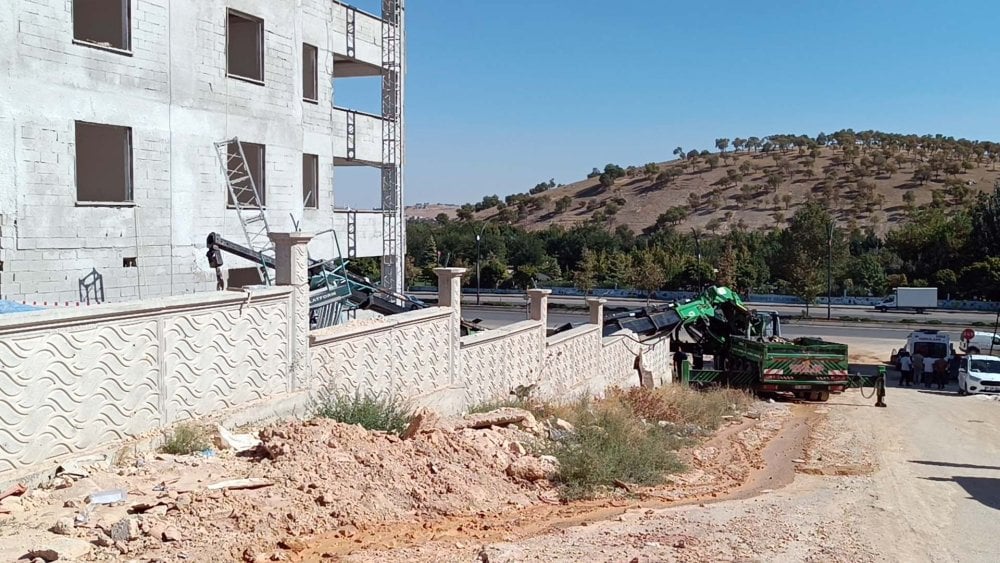 Gaziantep'te vinç kazası: Genç işçi hayatını kaybetti