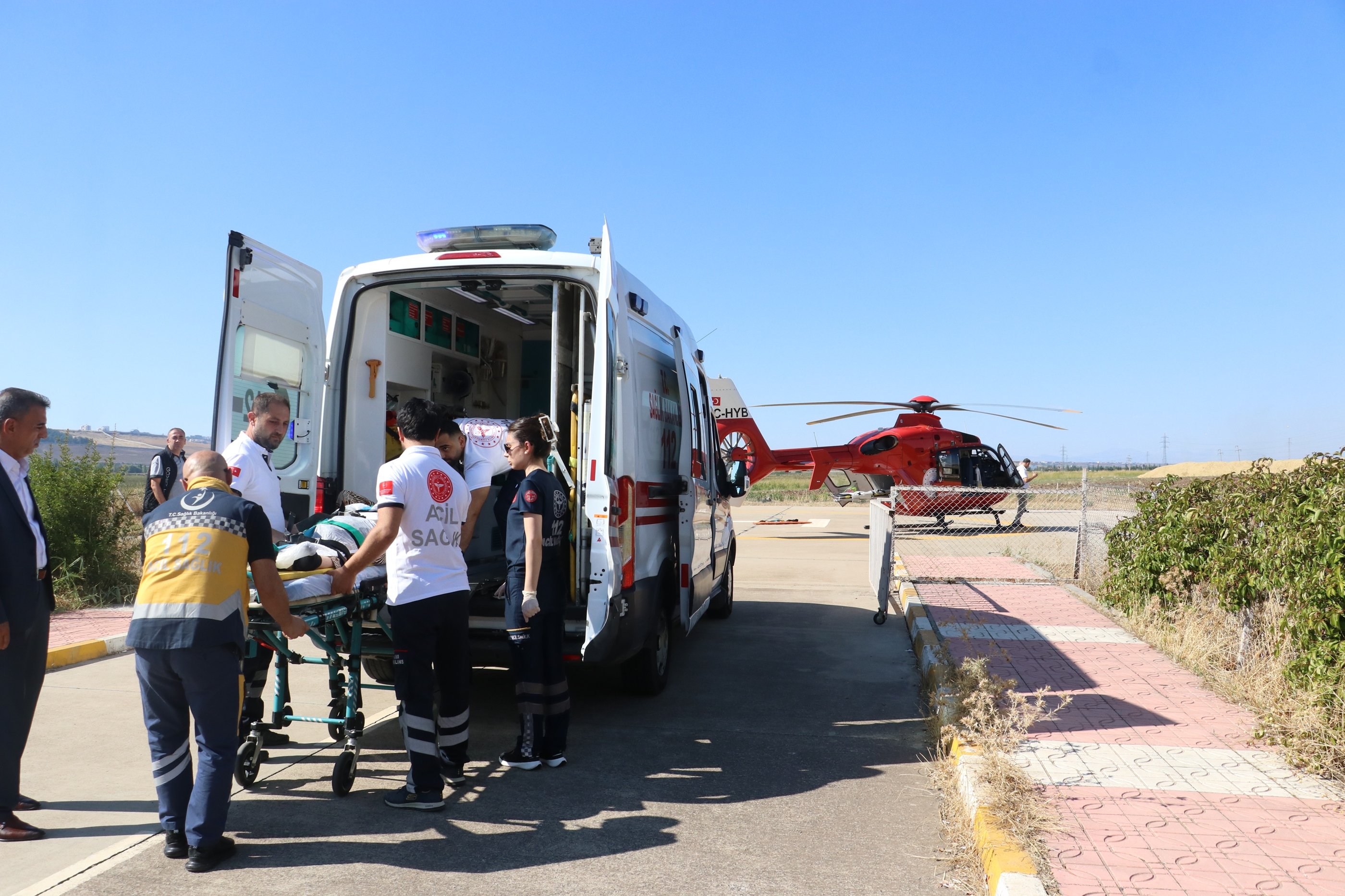 basina-demir-dusen-yarali-ambulans-heli-410466-114065.jpg