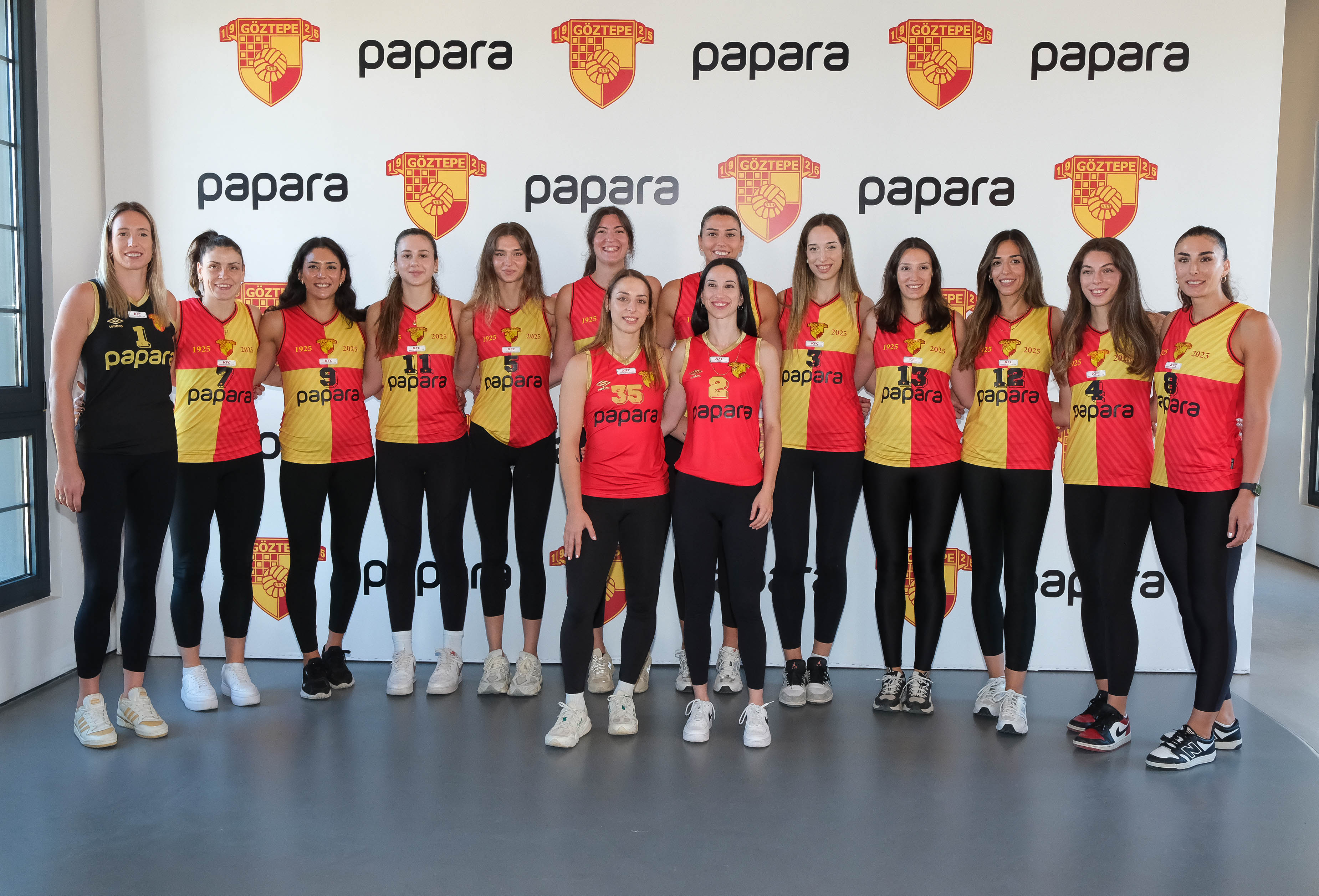 papara-goztepe-sk-kadin-voleybol-takimi-417410-116073.jpg