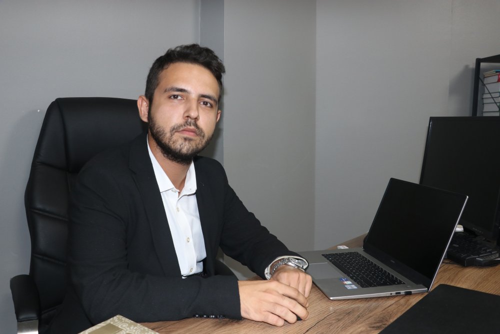 Elektriği kesti dışarı çıkan engelli kızı işyerine götürüp istismar etti. İşte o sapık