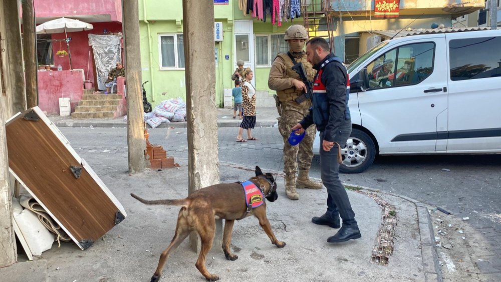 Çanakkale'de uyuşturucu operasyonu: 5 gözaltı