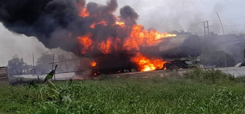 806x378-48-killed-as-fuel-tanker-explodes-in-nigeria-1725824881735.jpg