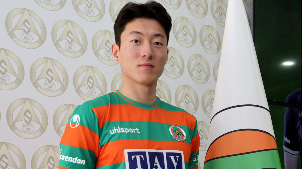 ui-jo-hwang-alanyaspor-1707229035-128657.jpg