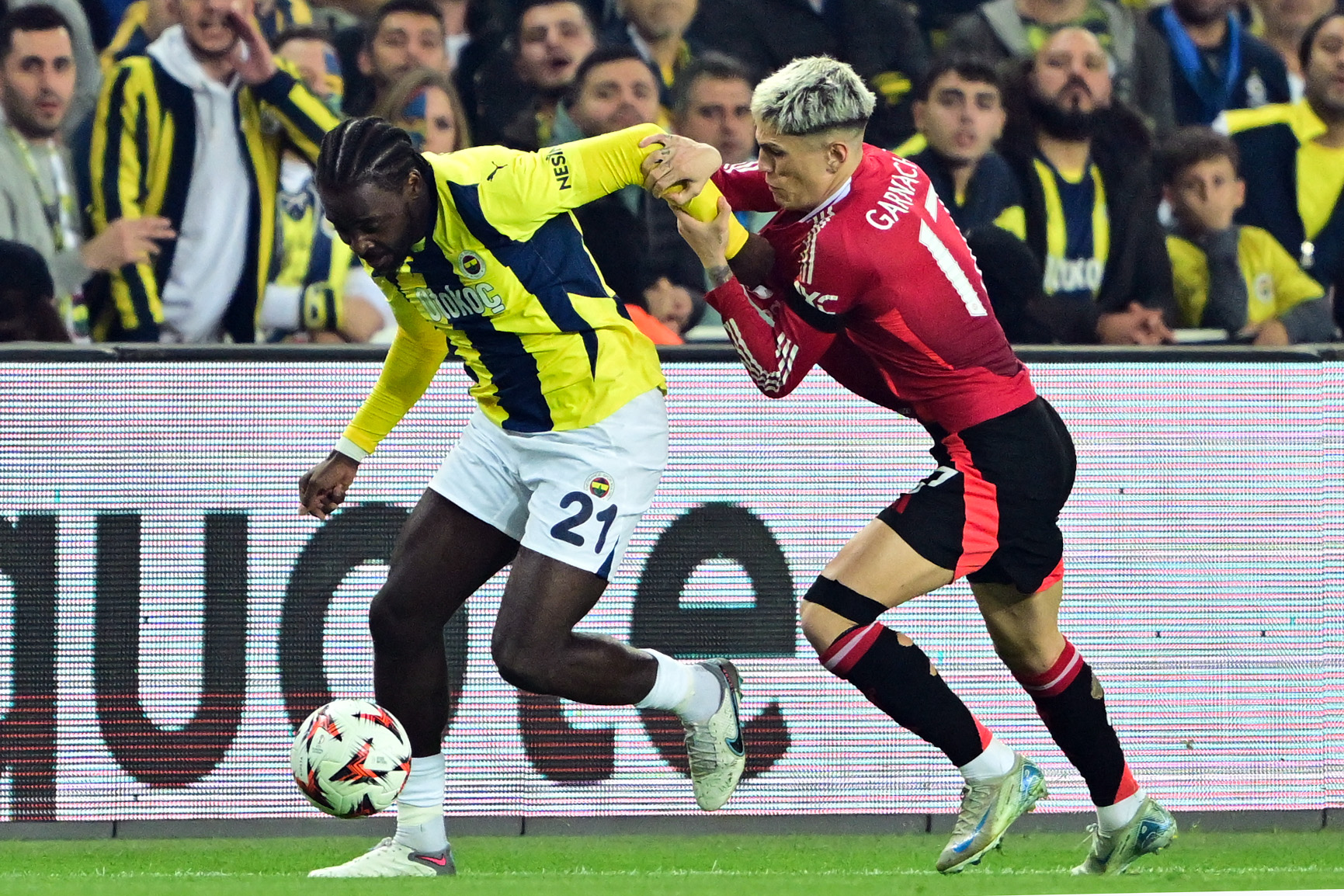 aa-20241024-36005256-36005252-fenerbahce-manchester-united.jpg