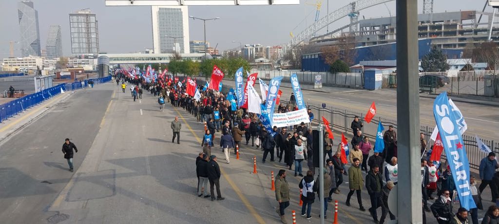 keskin-organize-ettigi-gecinemiyoruz-mitingi-basladi-emekciler-ankara-da-yuruyor-2.jpg