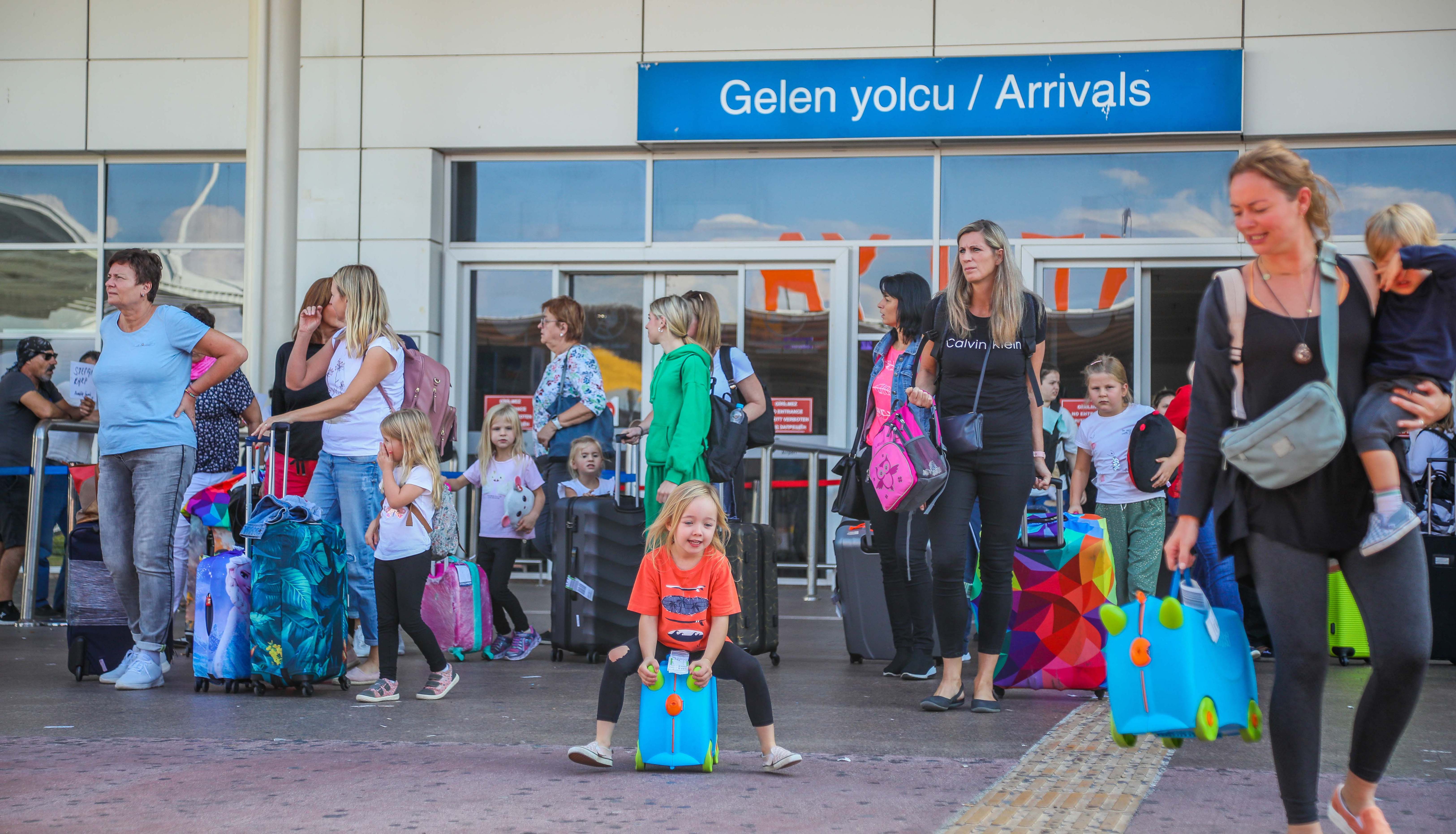 antalya-166-milyonu-asti-tum-zamanlari-451069-133198.jpg