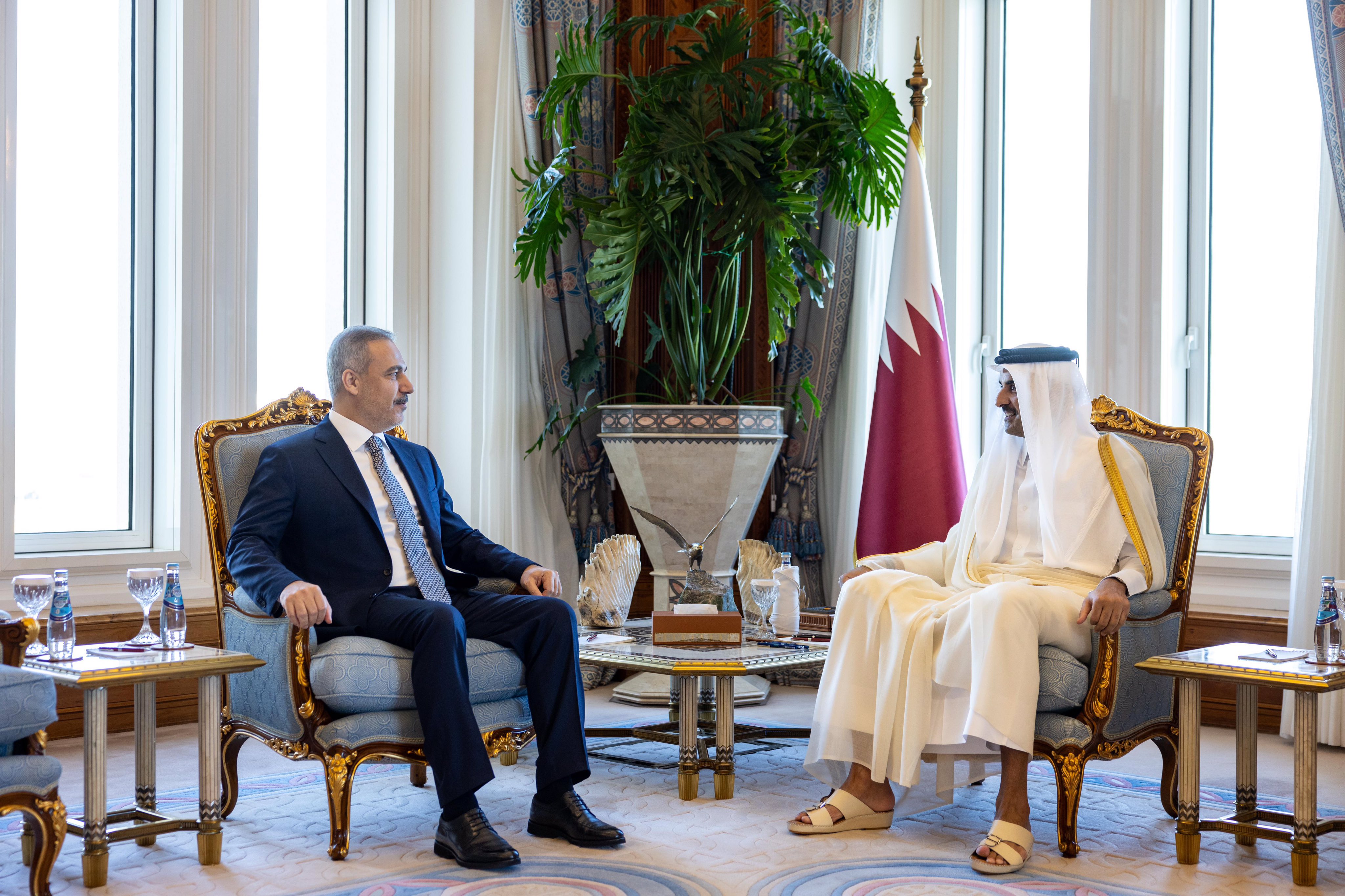 bakan-fidan-katar-emiri-al-sani-ile-gor-459776-135727.jpg