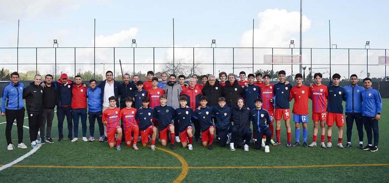 altinordu-teknik-direktoru-olcay-sahan-465771-137654.jpg