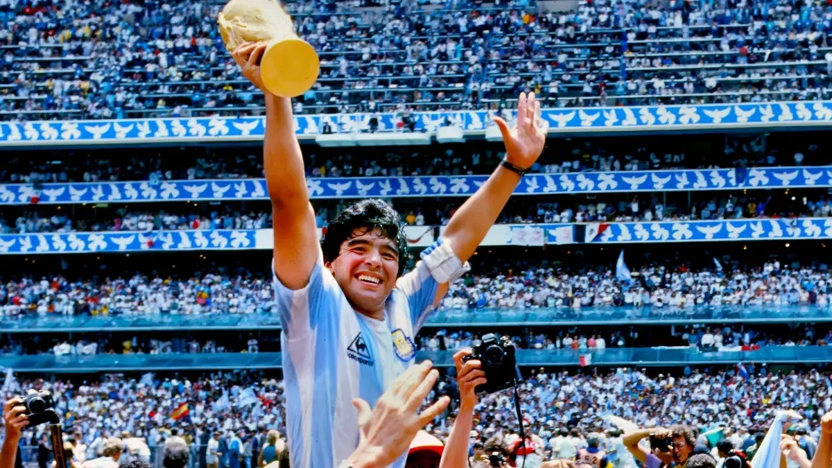 maradona.webp