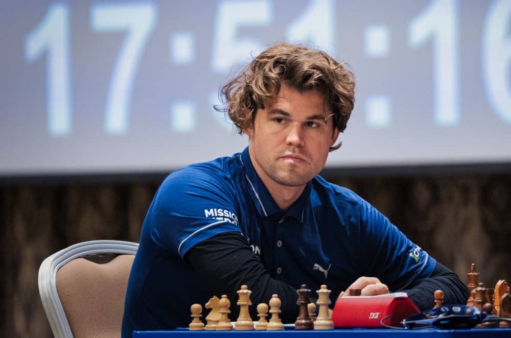 magnus-carlsen-kot-pantolon-krizi-sonra-494029-146189.jpg