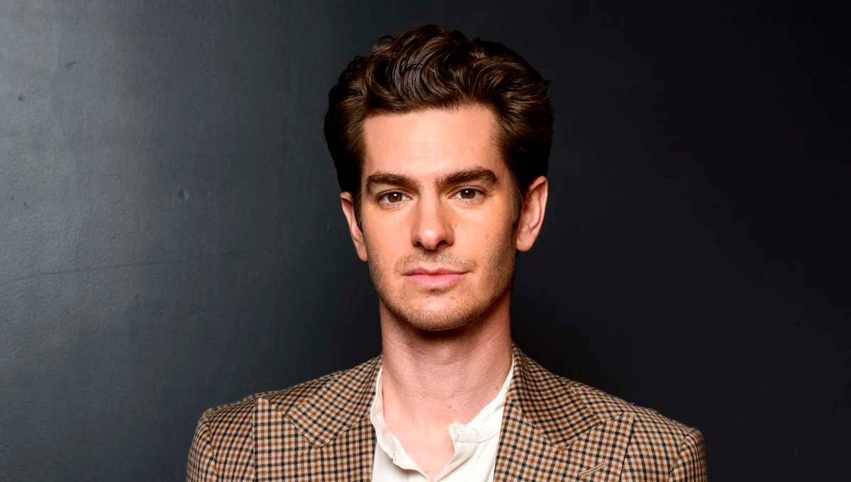 andrew-garfield-oyunculuga-ara-veriyor-2.jpg