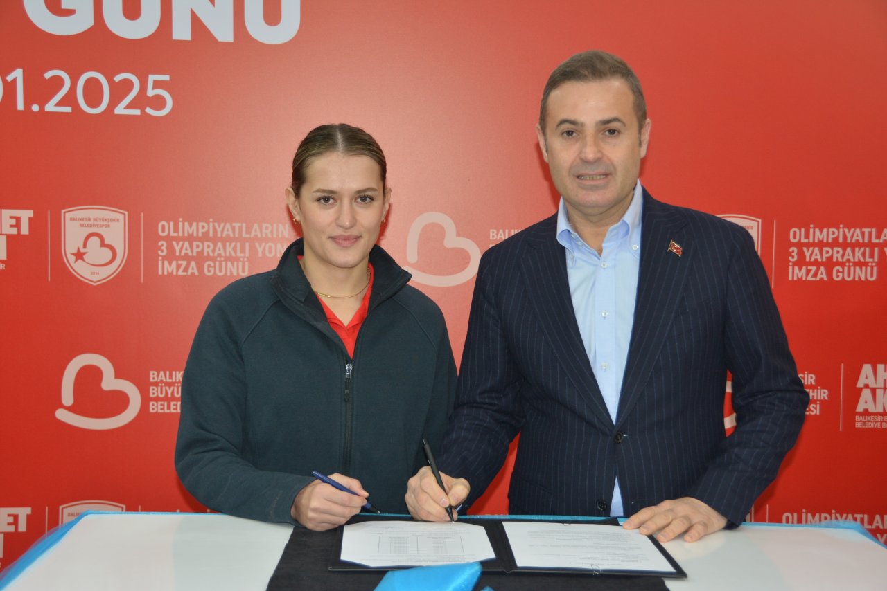 aa-20250102-36644312-36644308-balikesir-buyuksehir-belediyespor-milli-sporculari-kadrosuna-katti.jpg