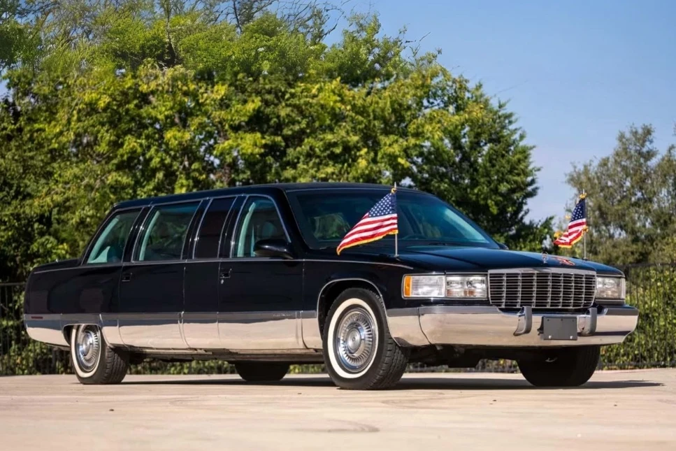 bill-clinton-cadillac.webp