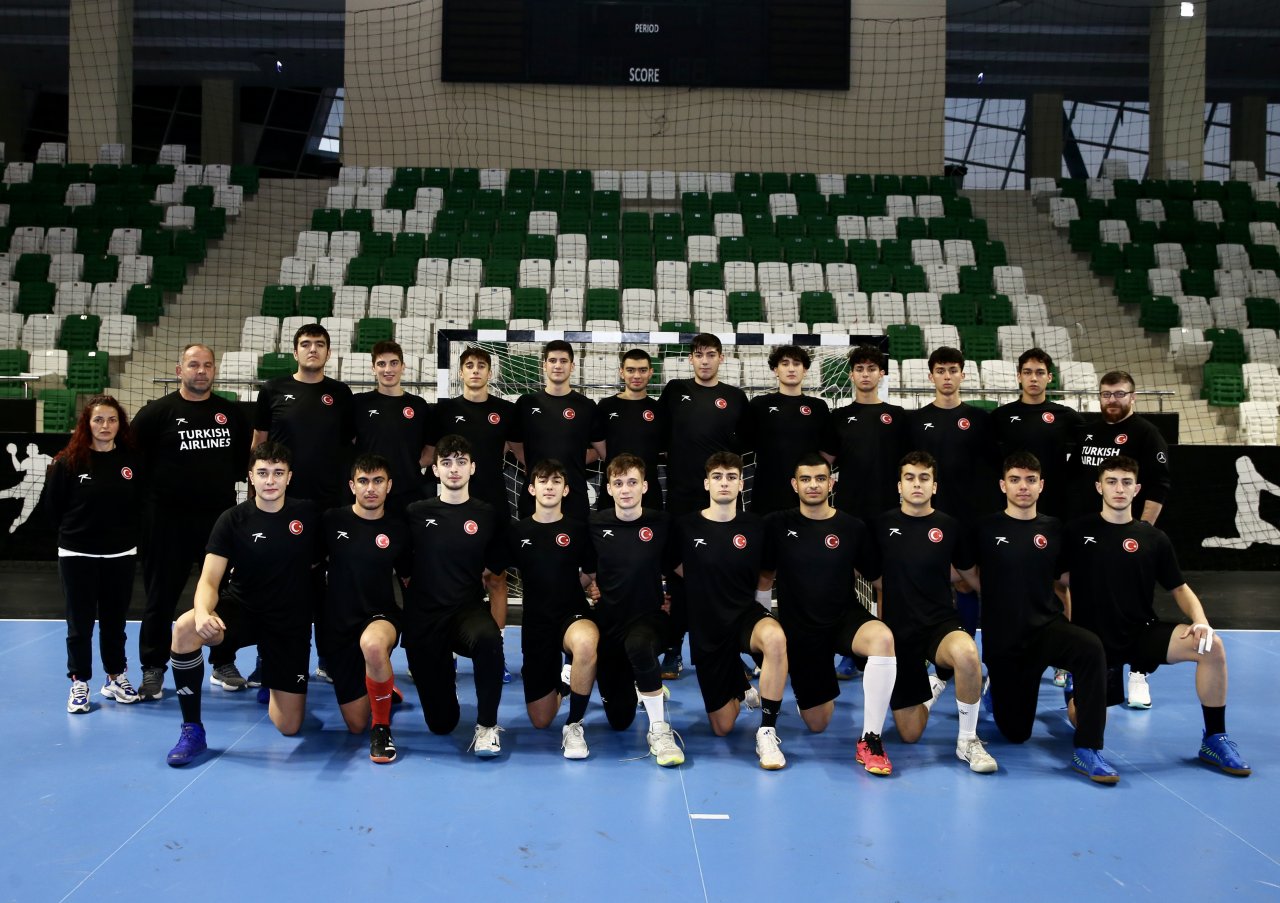 aa-20250103-36650240-36650234-genc-milli-hentbol-takimi-basari-citasini-yukariya-tasima-hedefinde.jpg