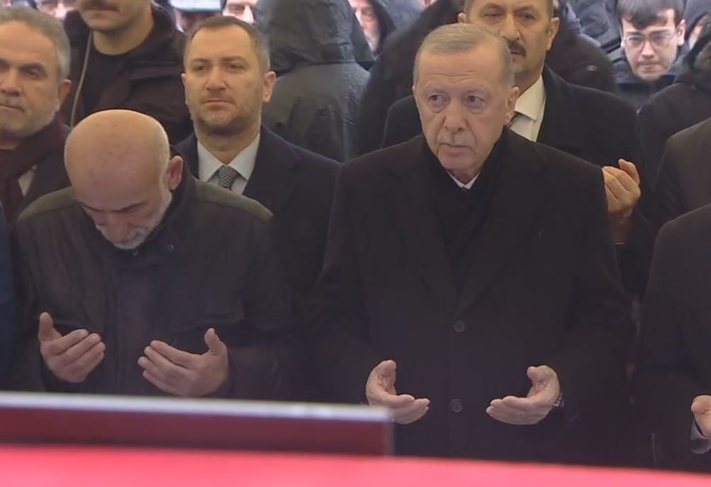 cumhurbaskani-erdogan-cenaze-torenine-k-502105-148580.jpg