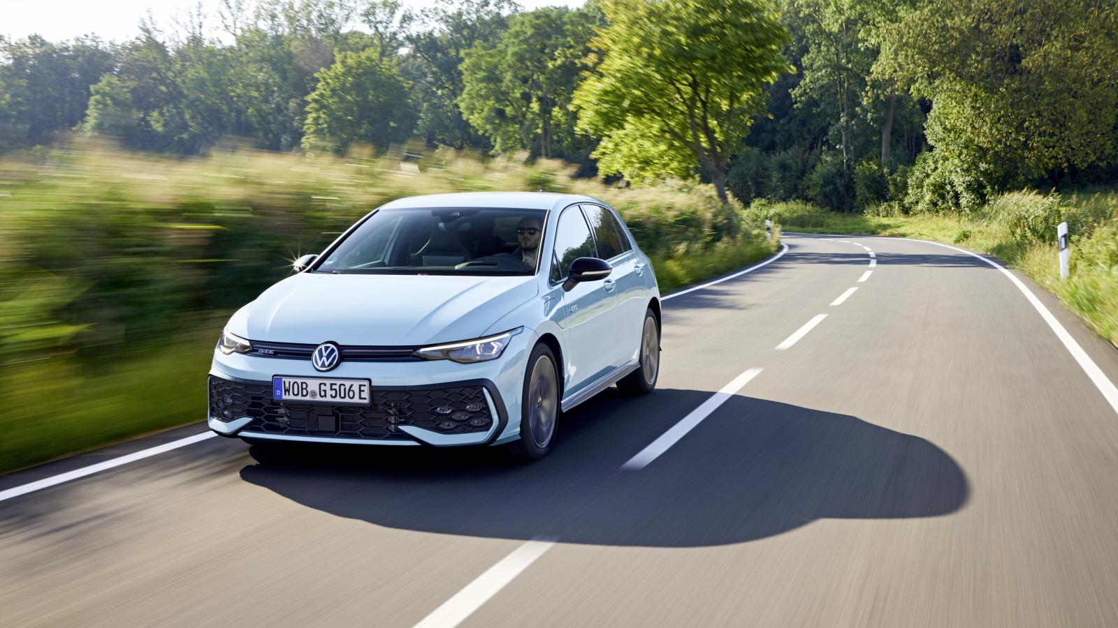 volkswagen-golf-electric.jpg