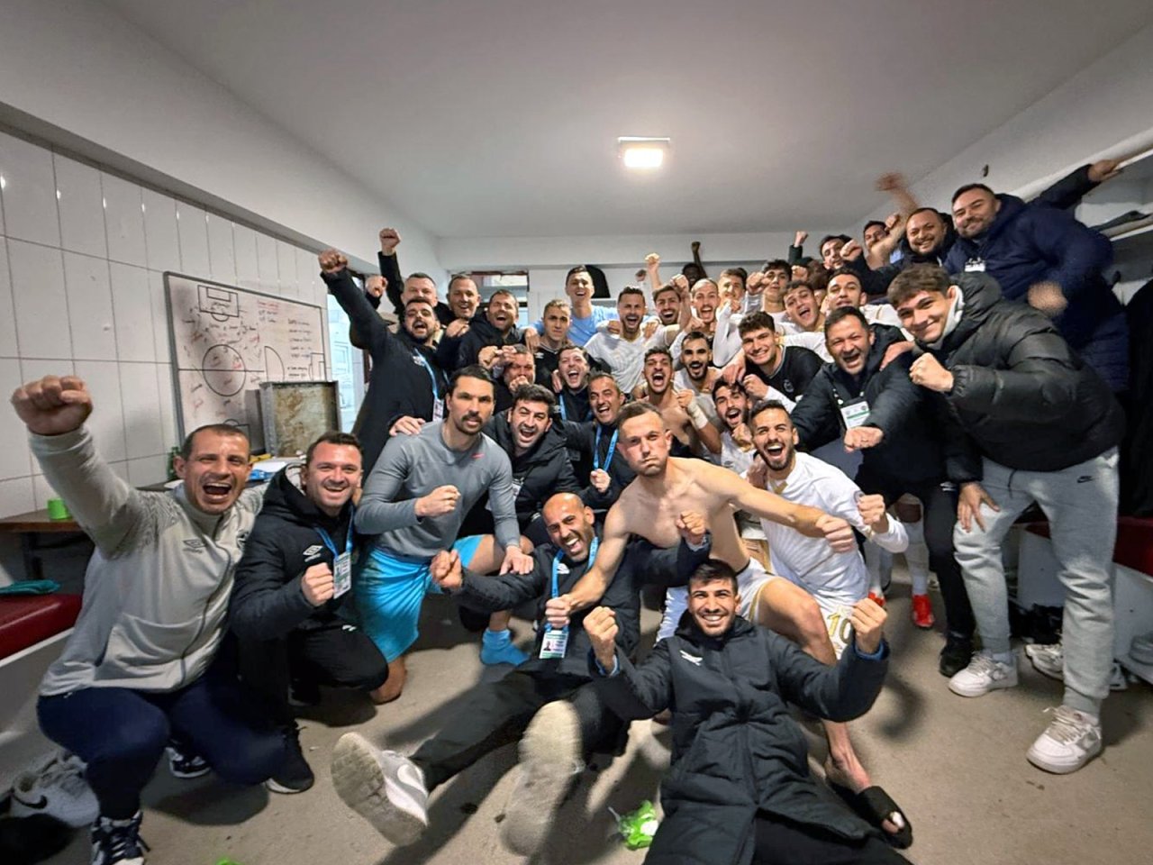 manisa-fk-play-off-yolunda-503257-148898.jpg