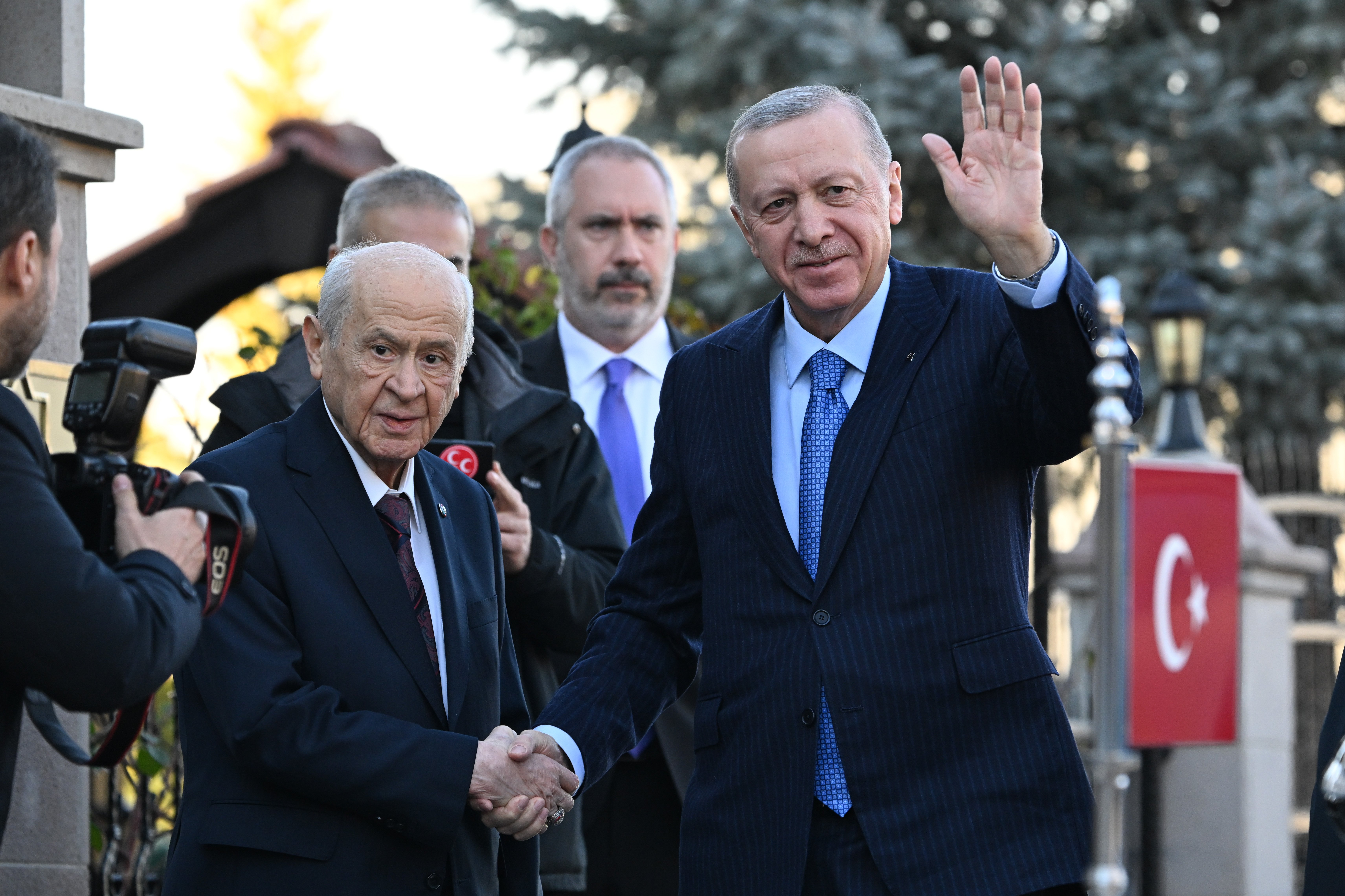 aa-20250109-36700093-36700091-cumhurbaskani-erdogan-ile-mhp-genel-baskani-bahceli-gorusmesi.jpg