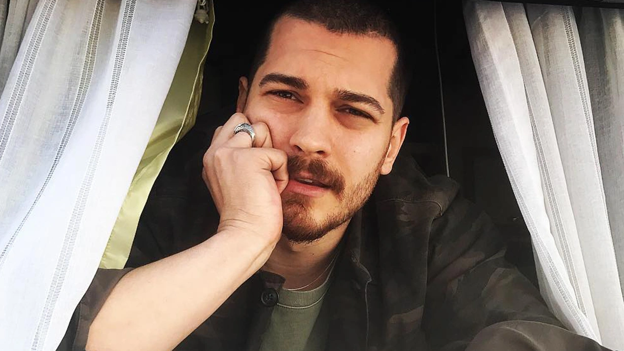 cagatay-ulusoydan-rekor-anlasma-bolum-basi-alacagi-ucret-yok-artik-dedirtti-0fnw.webp