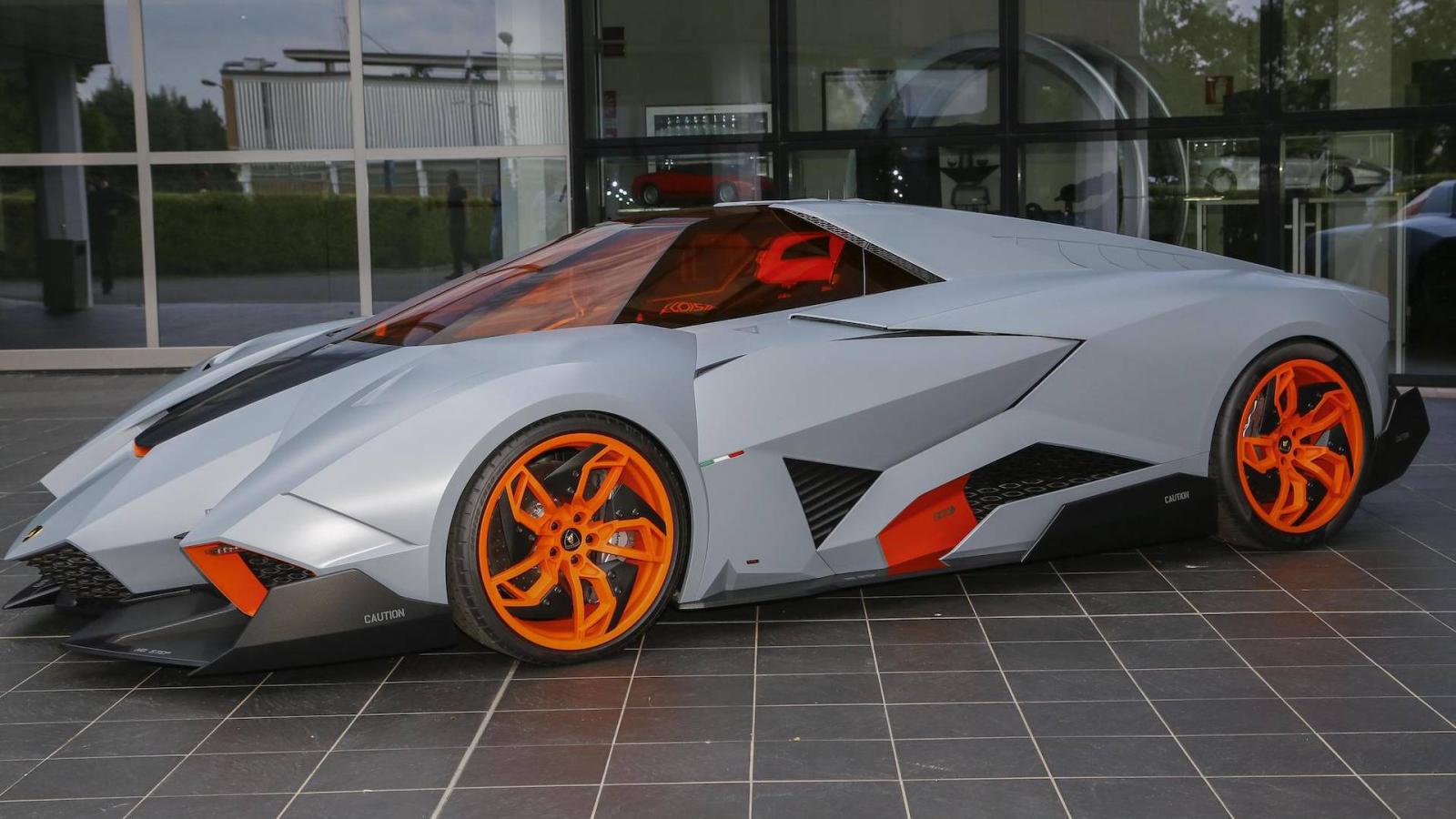 lamborghini-egoista-4.jpg