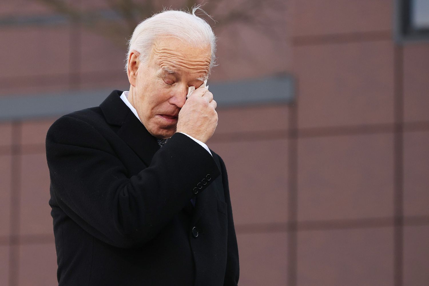 aglayan-biden.jpg