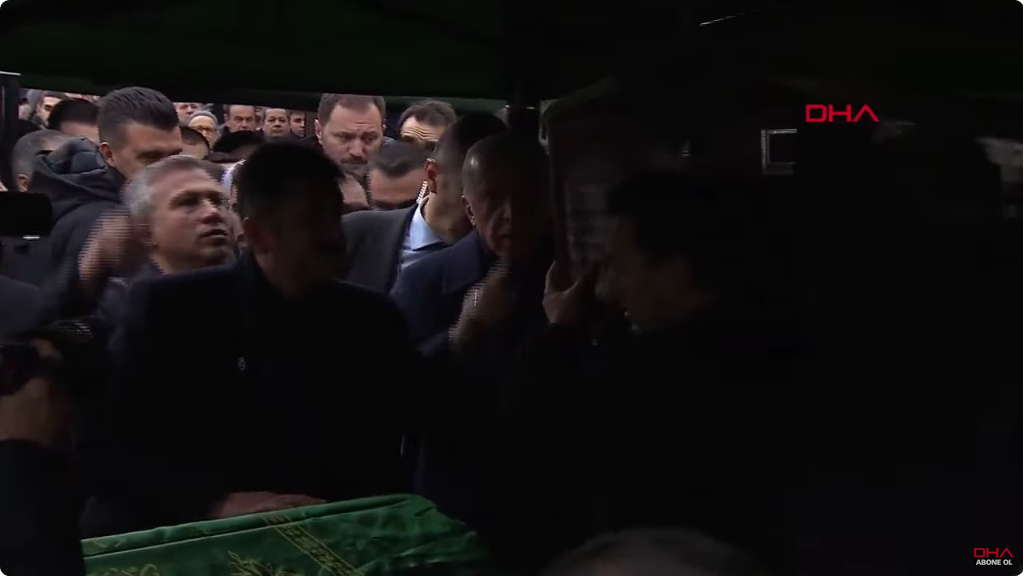 screenshot-2025-01-22-at-15-35-34-4570-cumhurbaskani-erdogan-otel-yangininda-hayatini-kaybeden-vatandaslarin-cenaze-namazina-katiliyor-youtube.png