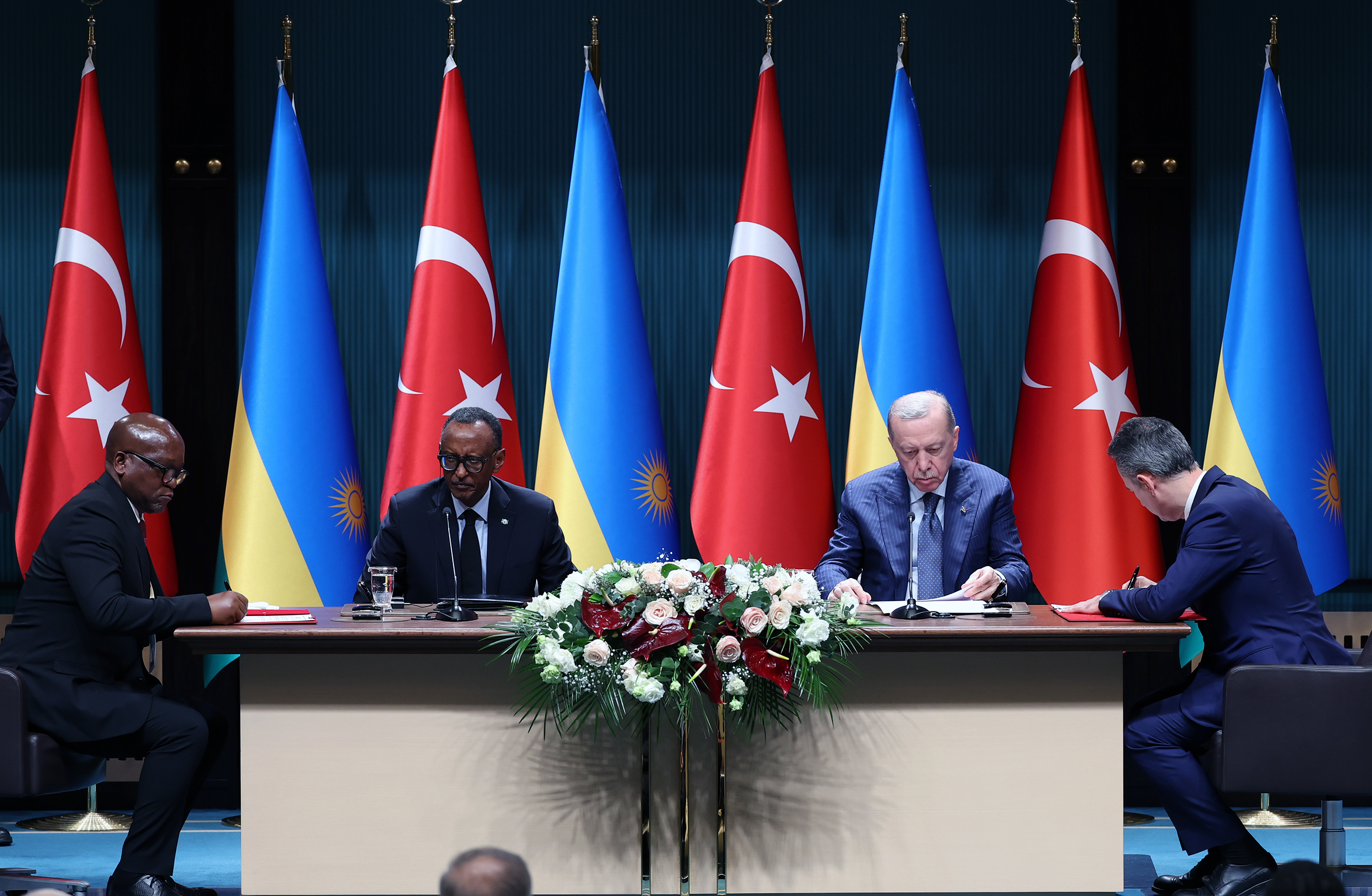 cumhurbaskani-erdogan-ruanda-ile-iliski-529989-156974.jpg
