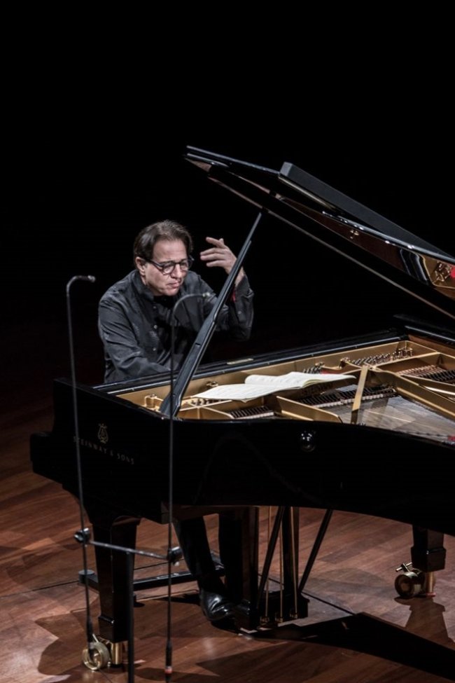 aa-20250126-36868628-36868627-piyanist-fazil-say-abd-turnesine-cikmaya-hazirlaniyor.jpg