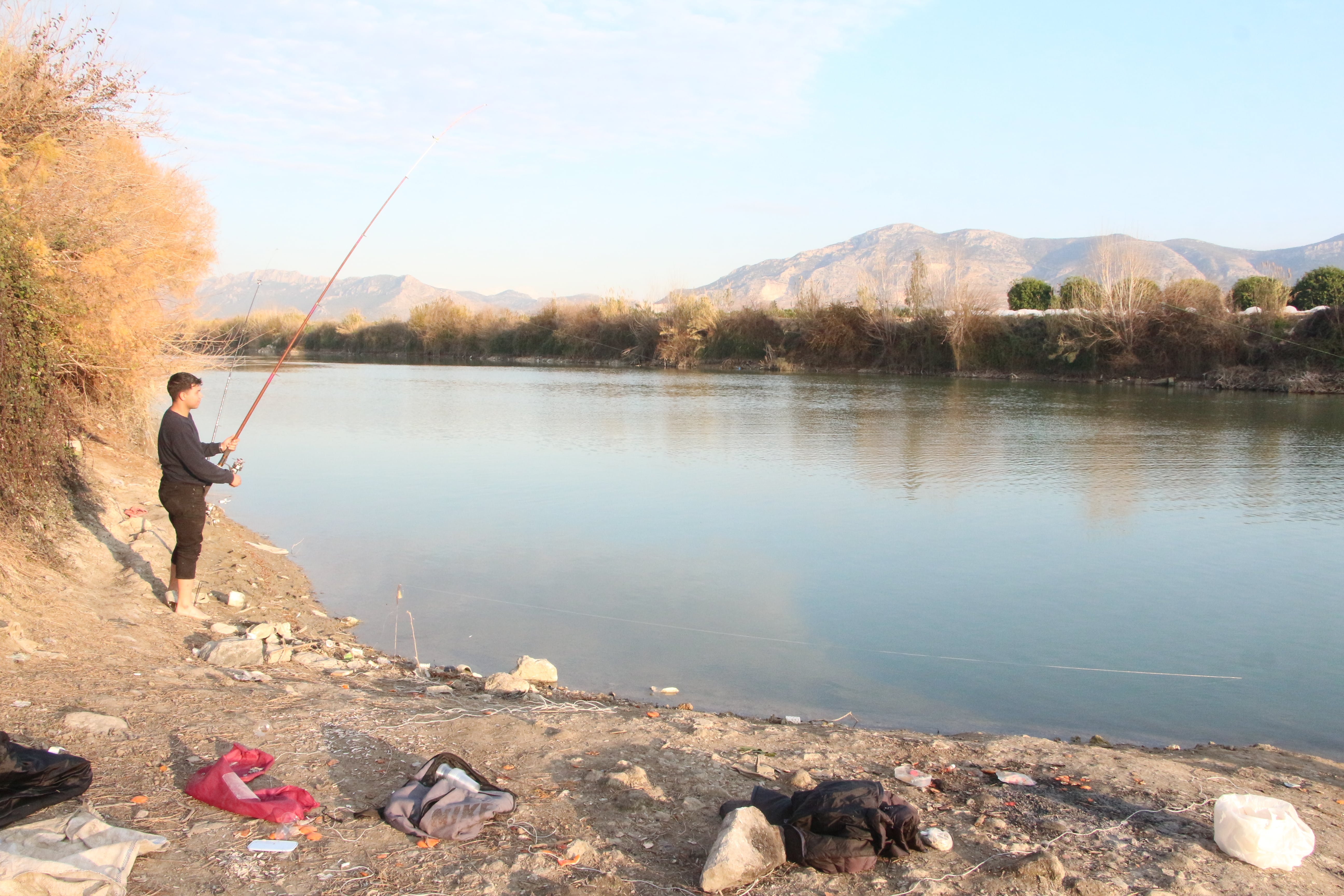 rengi-siyaha-donup-kopuren-ceyhan-nehri-533153-157914-min.jpg