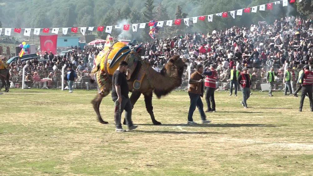 Cemil Tugay: Hepimiz Mustafa Kemal’in askerleriyiz